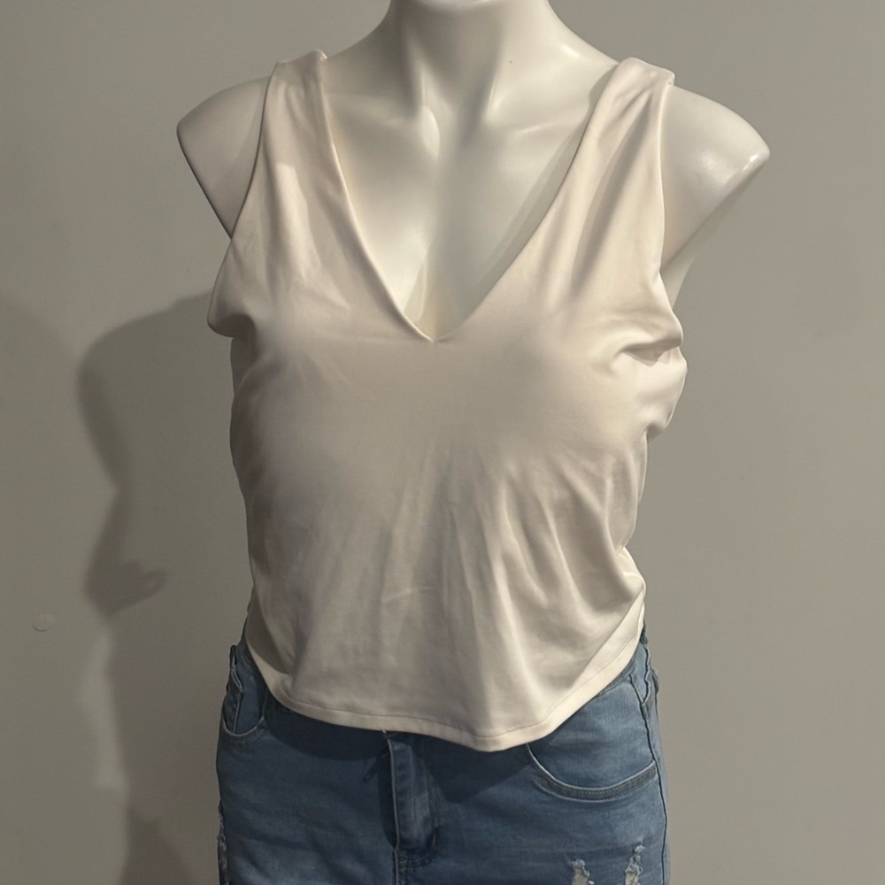 All in Motion White V-Neck Sleeveless Tank 2X NWOT